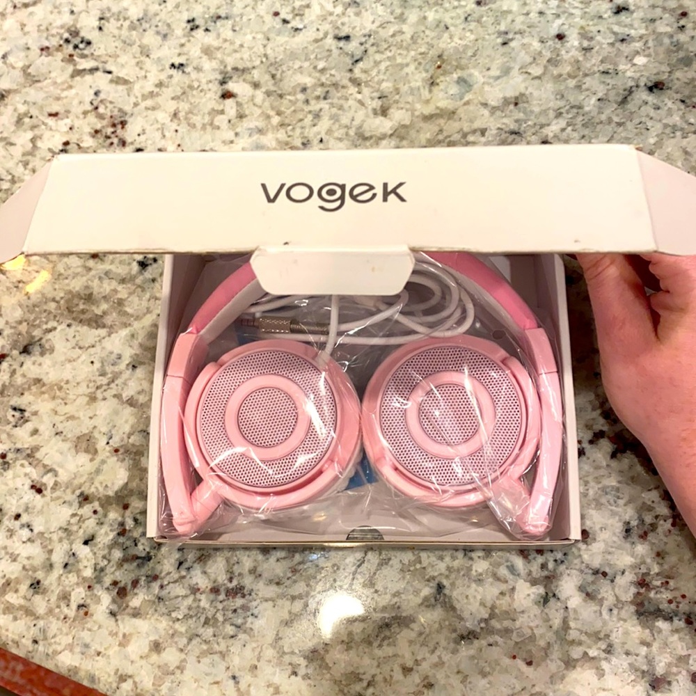 Vogek Headphones